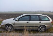 Przekroczył prędkość, zobaczył policję i uciekł w pole. Miał prawie 3 promile