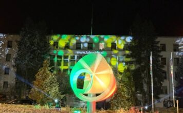 Zielona Góra. Rzeźba „Nieskończoność” oficjalnie odsłonięta (ZDJĘCIA)