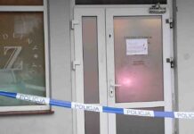 Zielona Góra. Sklep mięsny zamknięty i oklejony policyjną taśmą (ZDJĘCIE CZYTELNIKA)