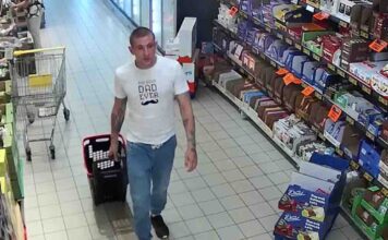 Ale wstyd. Złodziej został nagrany, szuka go policja