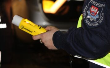 Jechała do partnera, ale trafi do sądu. 35-latka zatrzymana z 2 promilami