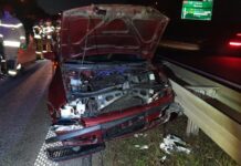 Zielona Góra. Kierujący Skodą uderzył w bariery na S3 (ZDJĘCIA)