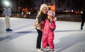 Zielona Góra. Lodowisko to największa atrakcja centrum miasta (ZDJĘCIA)