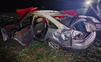 Śmiertelne dachowanie kierowcy Audi. Nie żyje 18-latek (ZDJĘCIA)