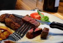 Chwile grozy. 76-latka dławiła się jedzeniem, nie mogła oddychać