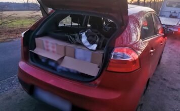 Obywatelskie ujęcie w Krośnie. Pijany kierowca z kontrabandą