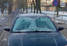 Potrącił pieszą jadąc oszronionym samochodem. Nie widział kobiety