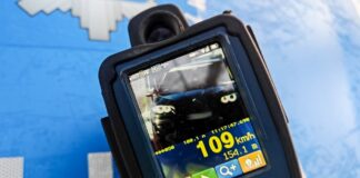 109 km/h w terenie zabudowanym. Policja zatrzymała prawo jazdy
