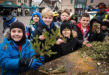 Zielona Góra w akcji. Eko Choinka i edukacja ekologiczna dla najmłodszych (ZDJĘCIA)