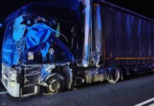 Szamotuły. Zderzenie dostawczaka z ciężarówką, ranna jedna osoba