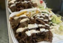 Zielona Góra. Cielęcy kebab u Yogiego to kebabowa uczta dla zmysłów z autorskimi sosami