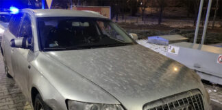 Jechał Audi nadającym się na złom. Złamał zakazy prowadzenia, usłyszał dożywocie (ZDJĘCIA)