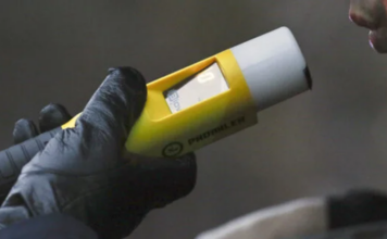 Pijany dziadek przyjechał do szkoły po wnuka