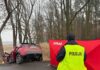 Śmiertelny wypadek. Kierujący Toyotą uderzył w drzewo