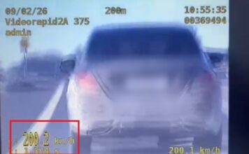 Jechała 200 km/h, bo spieszyła sie na paznokcie do kosmetyczki