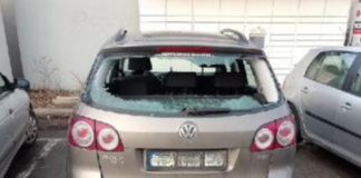 Kępno. Pijany wandal bez powodu wybił szybę w samochodzie