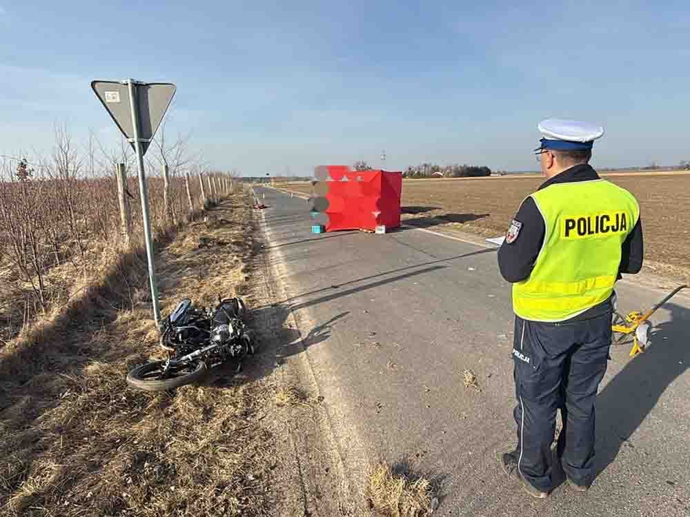 Śmiertelny wypadek w Podkornatach. Nie żyje motocyklista