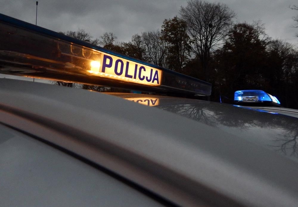 16-latek okradł nietrzeźwego mężczyznę, kopnął go w głowę