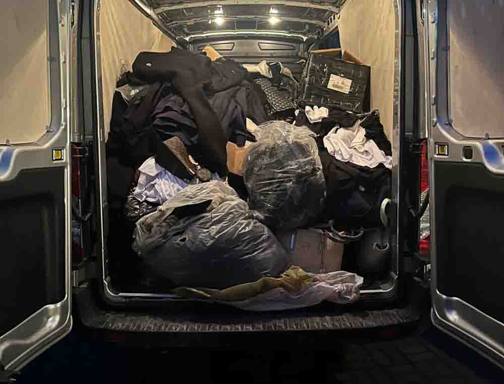 Turek. Wpadła na targowisku z podróbkami wartymi w oryginale 1,3 mln zł, grozi jej więzienie  