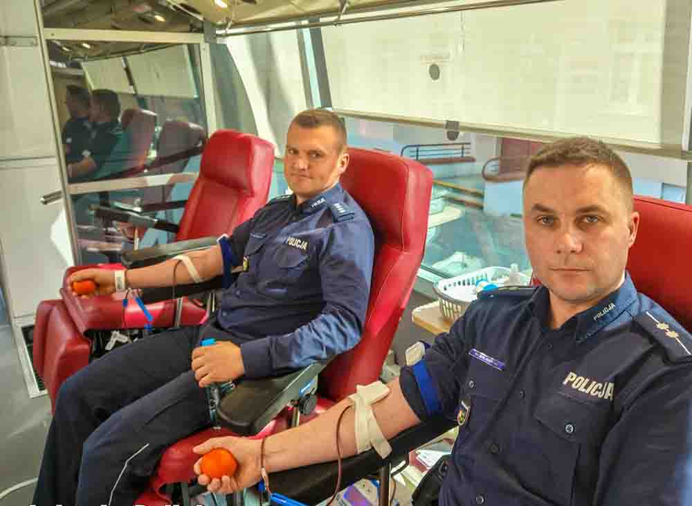 Wschowa. Policjanci i mieszkańcy oddali 9 litrów krwi