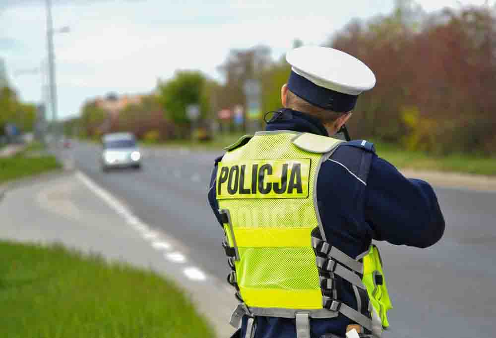 Zielona Góra. Majówka na drogach, kontrole prędkości i trzeźwości, policyjna akcja ruszyła