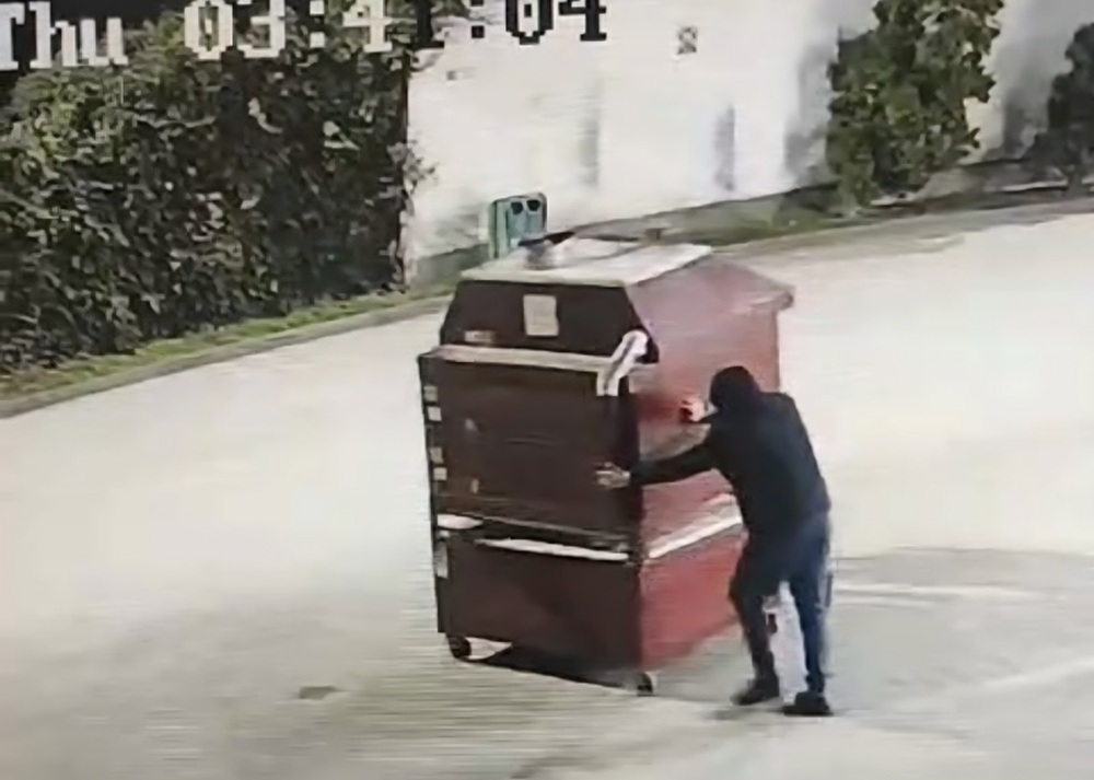 Ukradł piec do pizzy i sprzedał na złomie. Szybka akcja policji zakończyła się zatrzymaniem