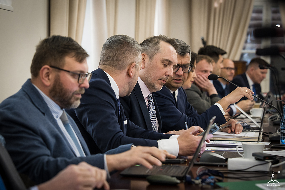 Zielona Góra. Radni na sesji zajęli się osiedlem Na olimpie