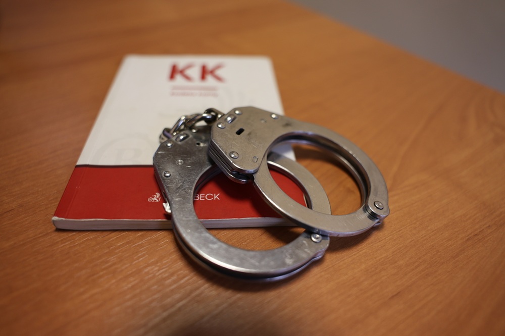 10 tysięcy łapówki za wolność. Poszukiwany wpadł podczas kontroli drogowej