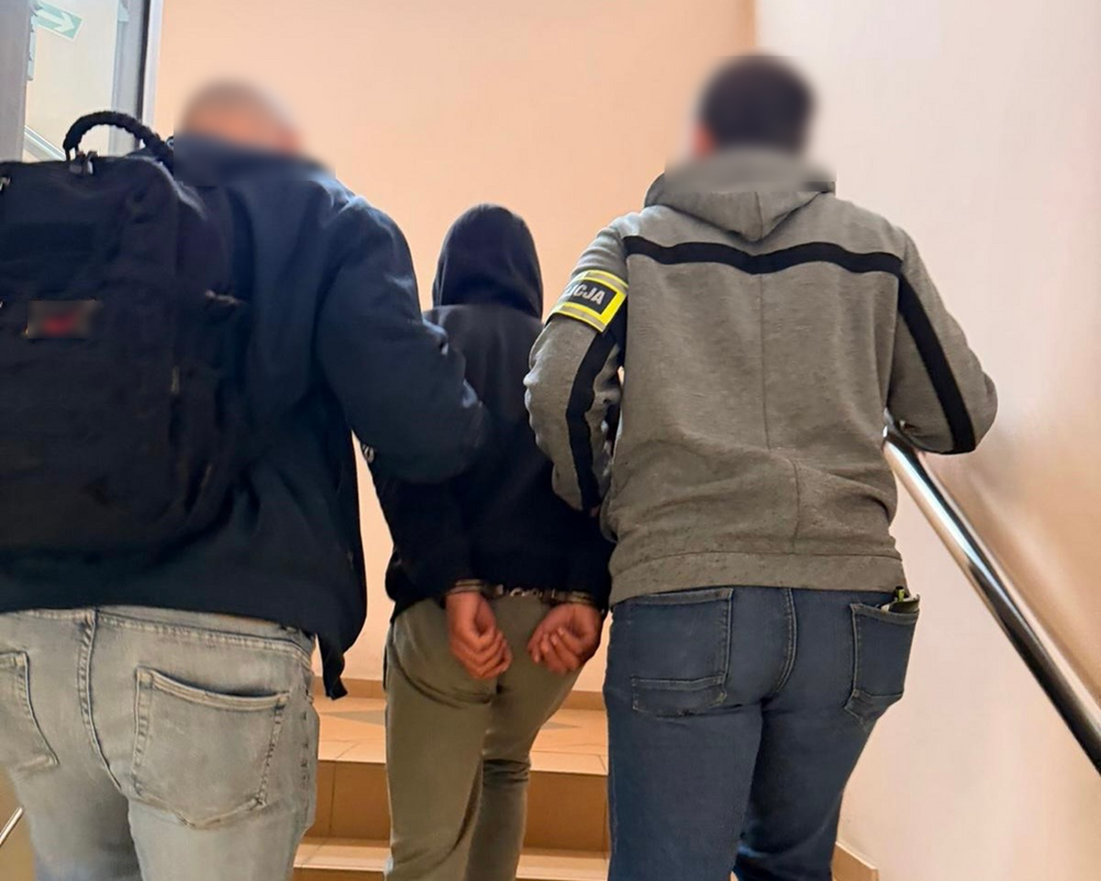 Nieletni sprawcy zatrzymani po rozboju i groźbach z użyciem przedmiotu przypominającego broń