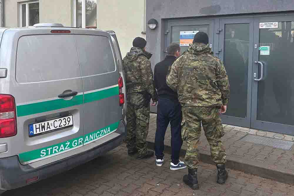 Gruzin przestępca wraca do siebie. Z samochodu ukradł milion złotych