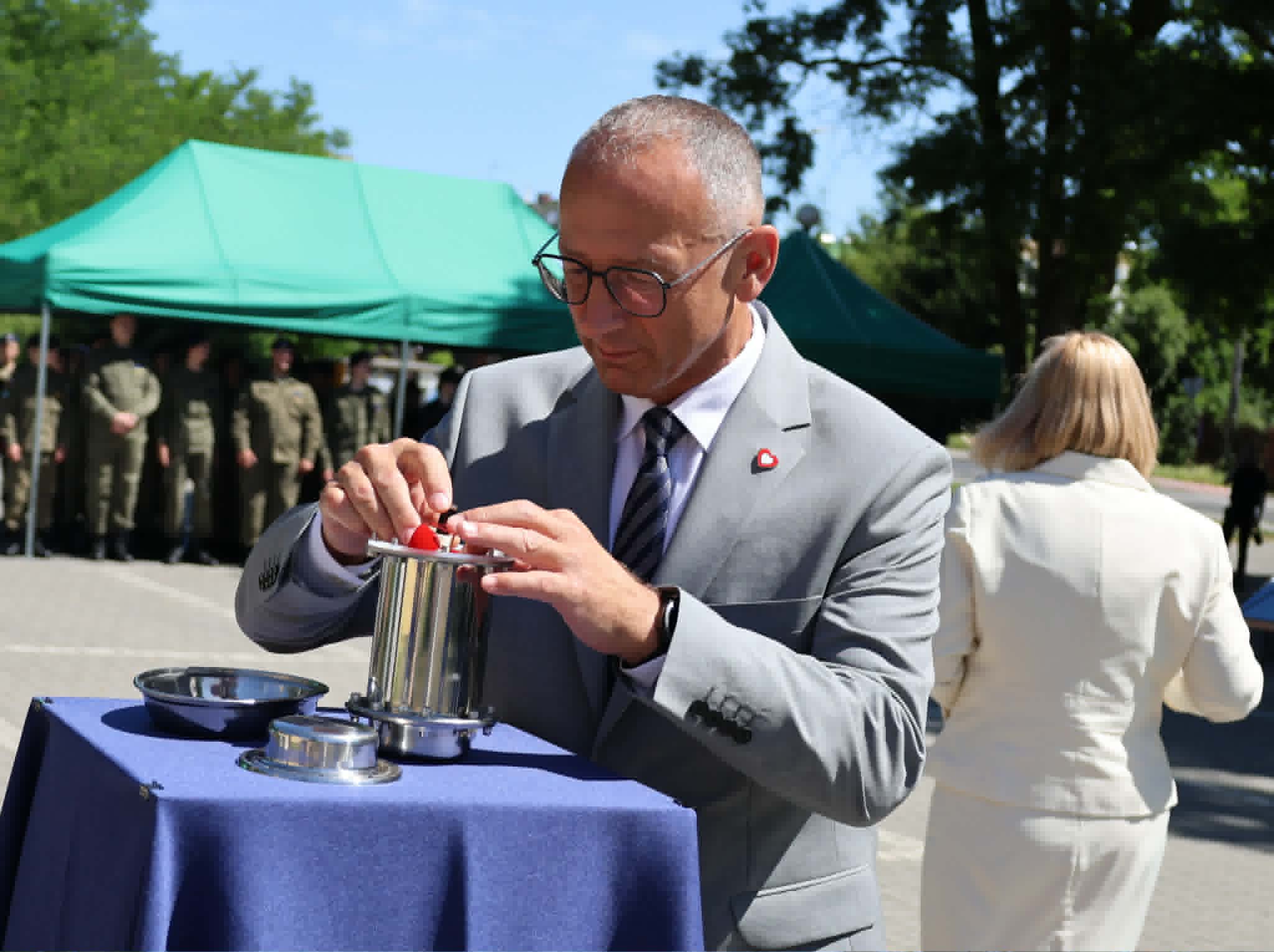 Od ostatniego dzwonka do kapsuły czasu. Tak Wojewoda Lubuski zakończył rok szkolny z uczniami