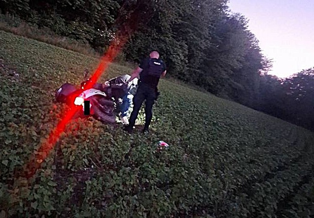 Uciekał skuterem przed policją. Miał dożywotni zakaz prowadzenia pojazdów i narkotyki