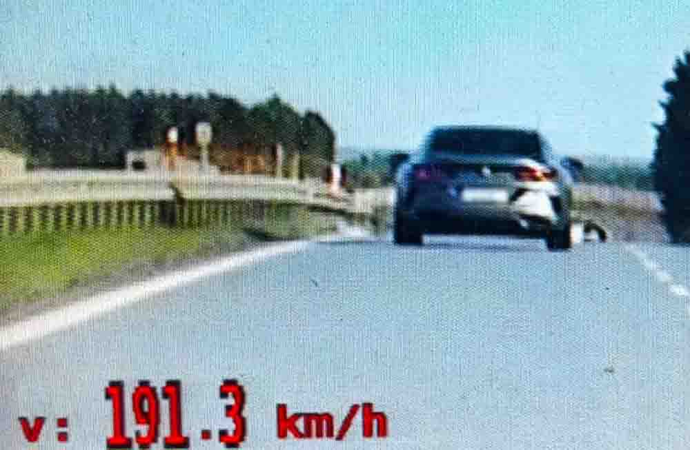 Nowa Sól. Szalał BMW na S3, policjanci nie mieli skrupułów