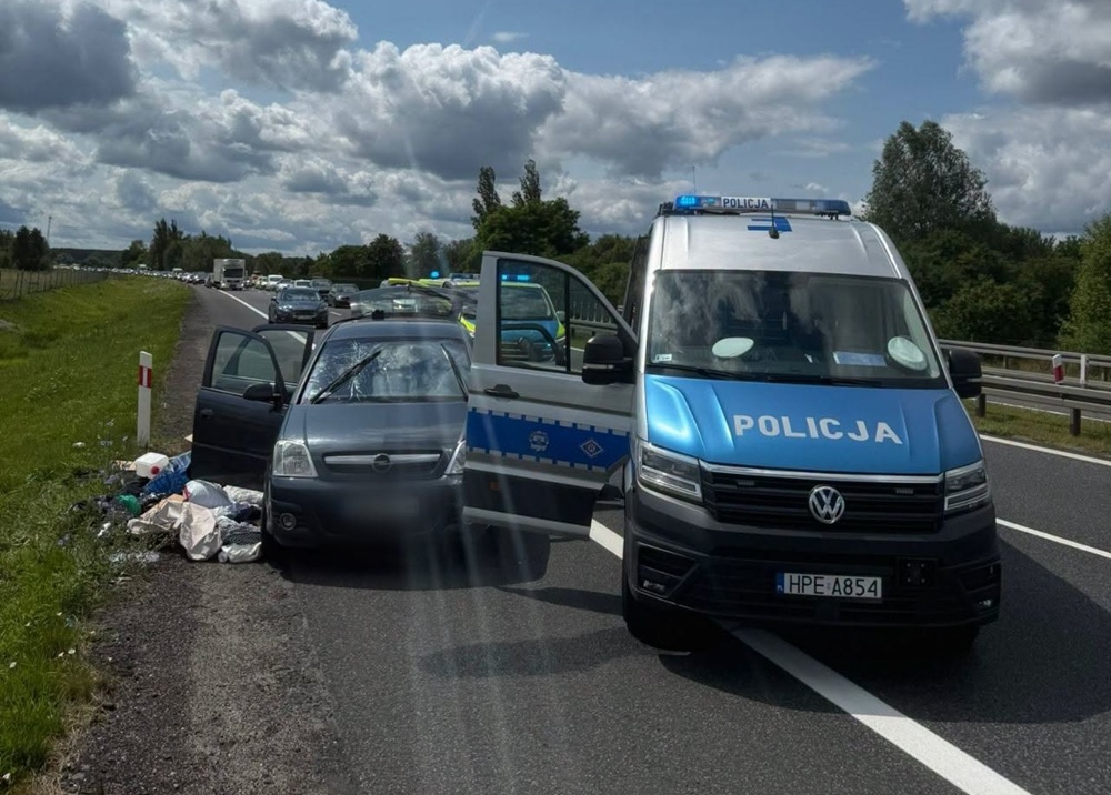 Zielona Góra. Pościg za Oplem na S3. Sceny jak w filmie rozbitych sześć samochodów, sprawca aresztowany