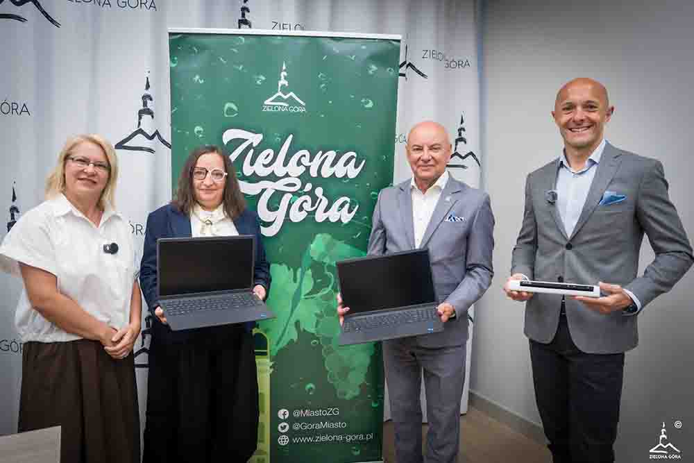 Zielona Góra. Magistrat dostał bezpieczne laptopy do zdalnej pracy