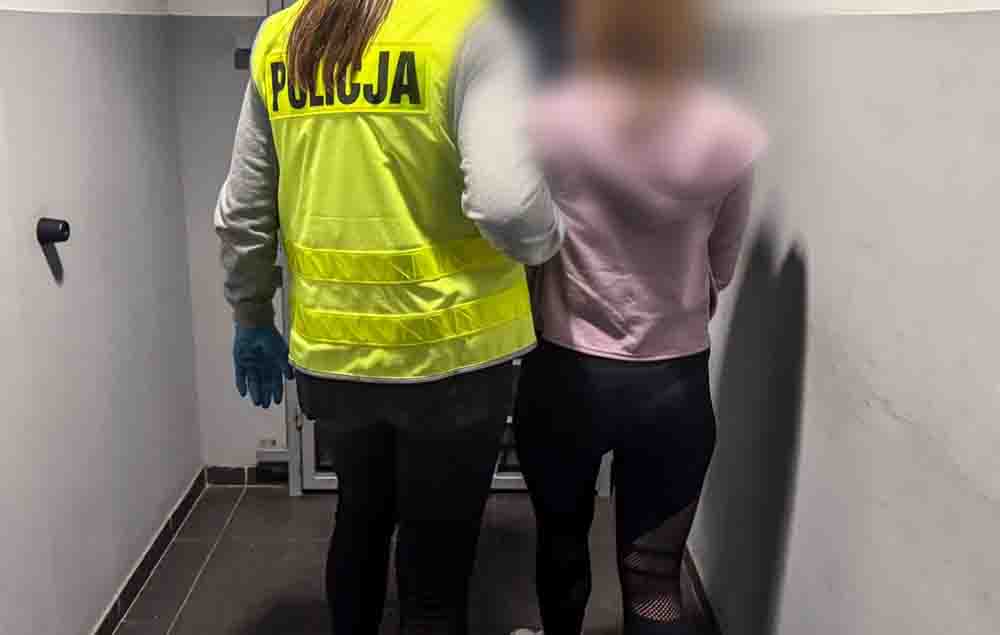 Żagań. Bijatyka w drogerii. Pogryzła i skopała mężczyznę