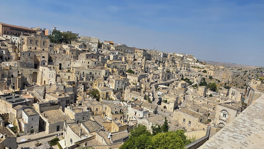 Matera. Miasto wykute w skale to dziś atrakcja turystyczna (ZDJĘCIA)