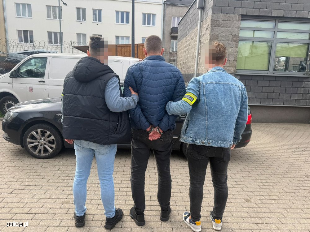 Kradzione przesyłki trafiały do magazynu pod Kaliszem. Straty to milion euro