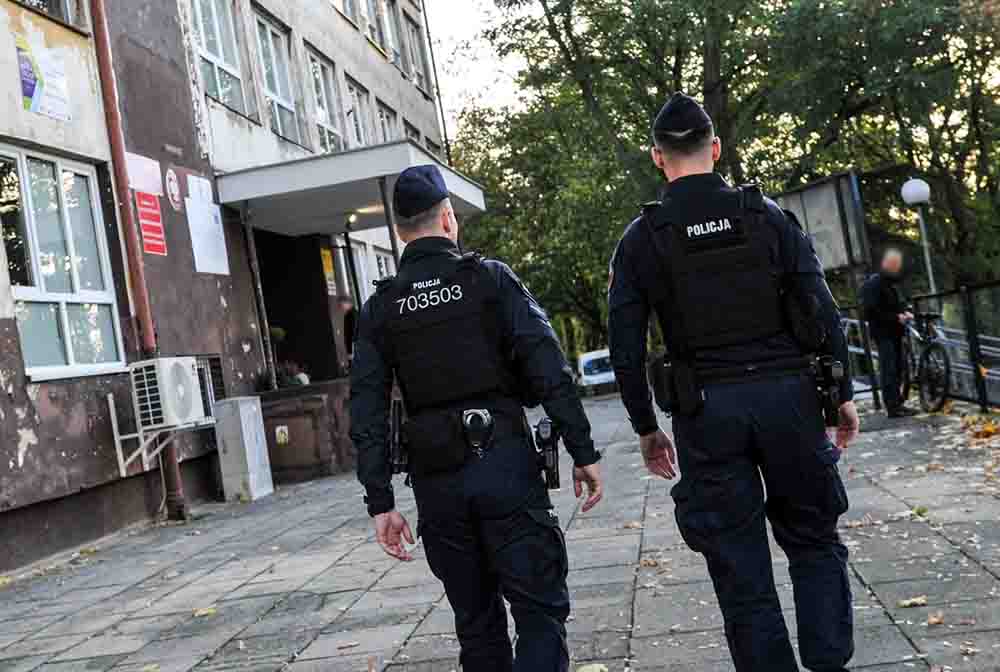 Ataki na szkoły. 135 zatrzymanych, cztery osoby w Lubuskiem